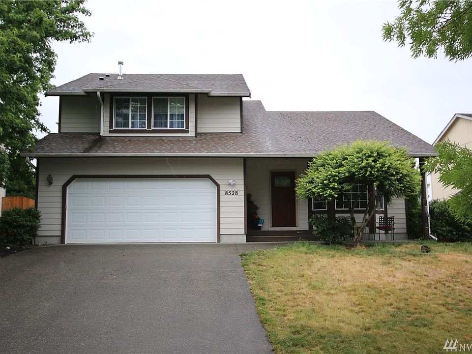 1st image of 8528 Sebastian Dr NE