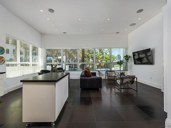 5th image of 4925 Collins Ave APT 1B