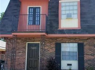 7203 Salem Dr, New Orleans, LA 70127