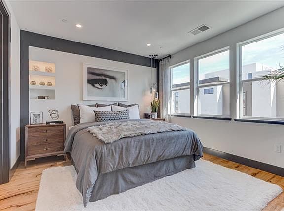 5th image of 2930 Sanor Pl #105