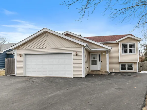 1317 12th Ave, Belvidere, IL 61008