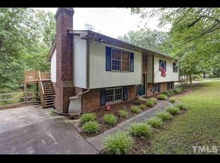 812 Roanoke Dr, Cary, NC 27513