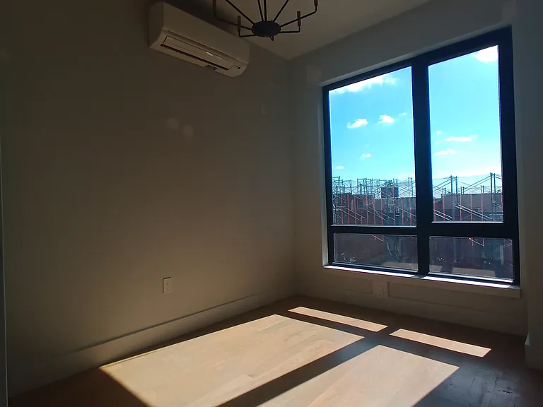2708 Snyder Ave #416 — Photo 8