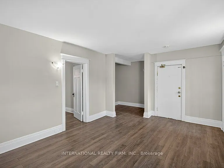 109 Balsam Ave S #4 — Photo 11