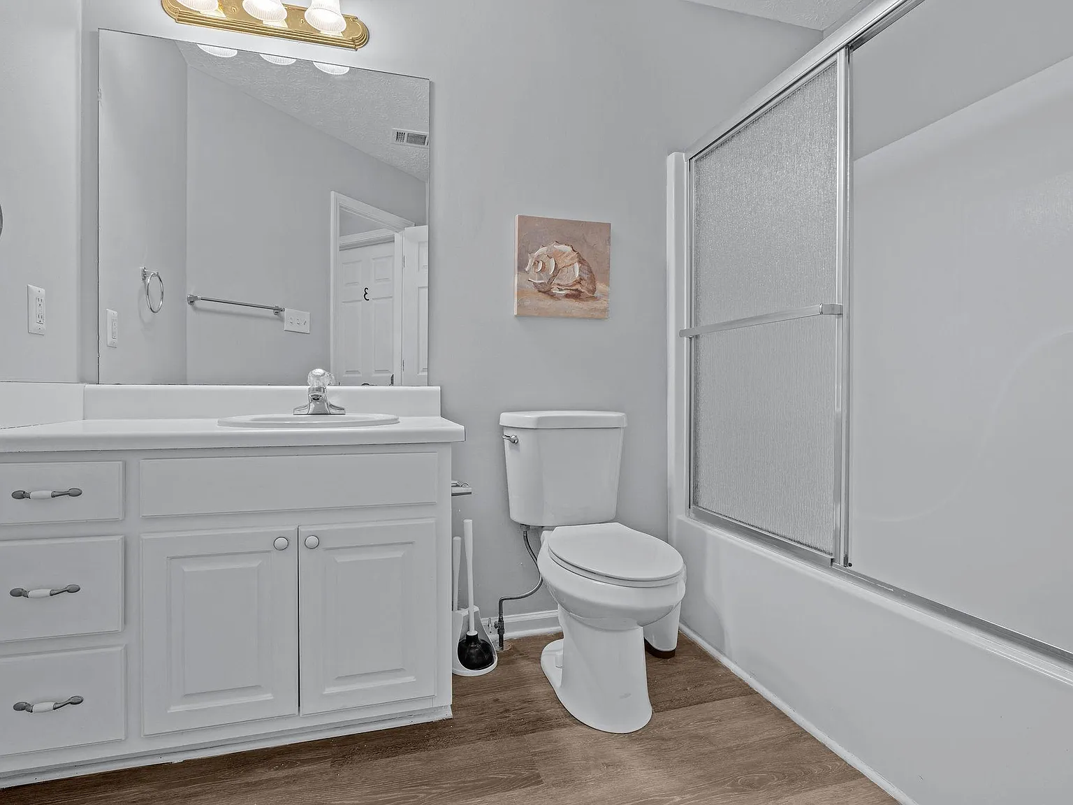 4 bed, 3.0 bath, 1959 sqft, $1,035 — Photo 4