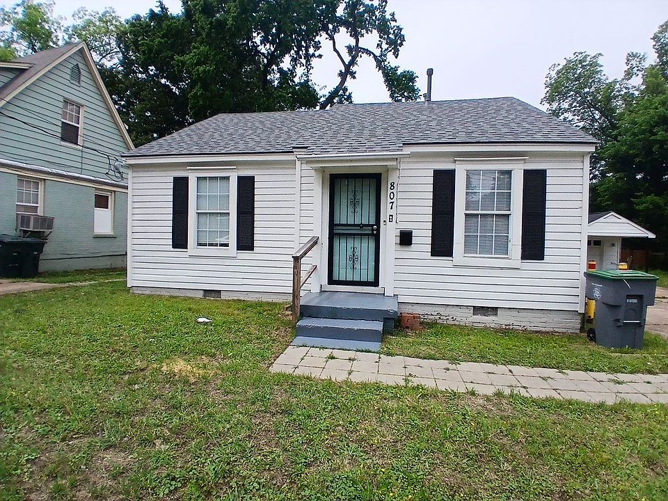 1st image of 807 Kippley St