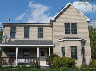 121 Larch Ln, New Paltz, NY 12561