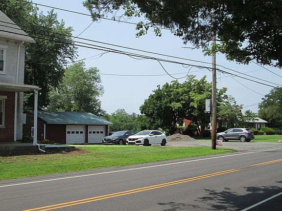 4th image of 2764 Big Rd #A