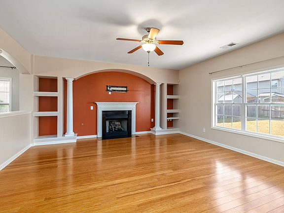 5th image of 3625 Galloway Ln