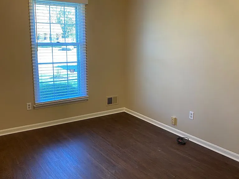 6802 Penwern Ct — Photo 18