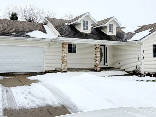 1606 Clay Ct, Oskaloosa, IA 52577