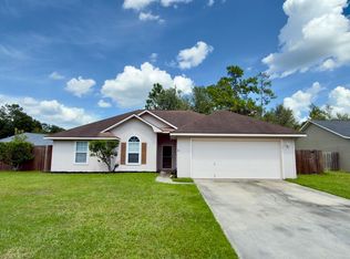 105 Honeysuckle Rd, Kingsland, GA 31548