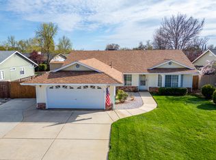 2473 Maywood Ln, Redding, CA 96003