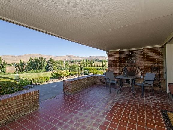 Reflect & Relax by the