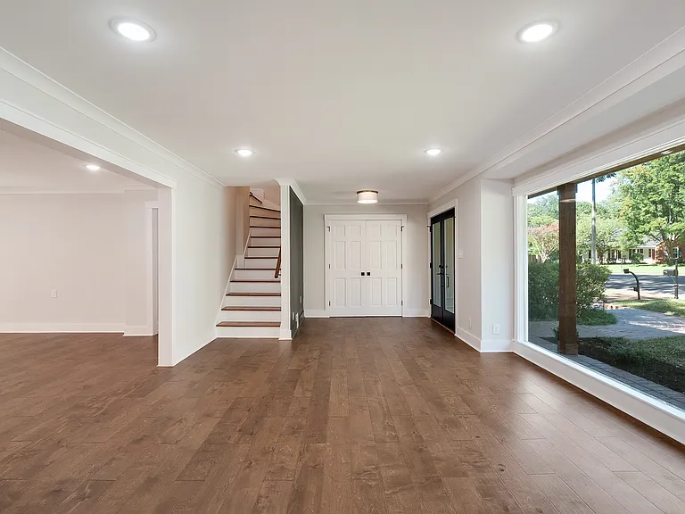 519 Thorn Ridge Cv — Photo 41