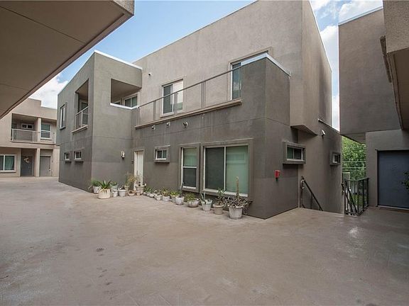 3rd image of 503 Swanee Dr APT 15