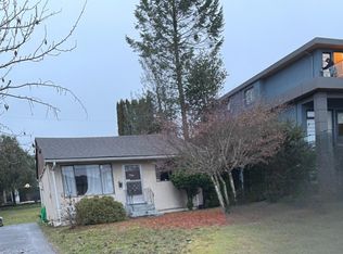 446 E 16th St, North Vancouver, BC