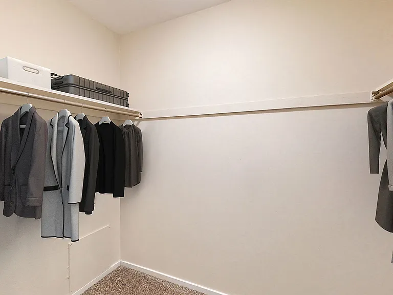 611 Regency Way — Photo 14