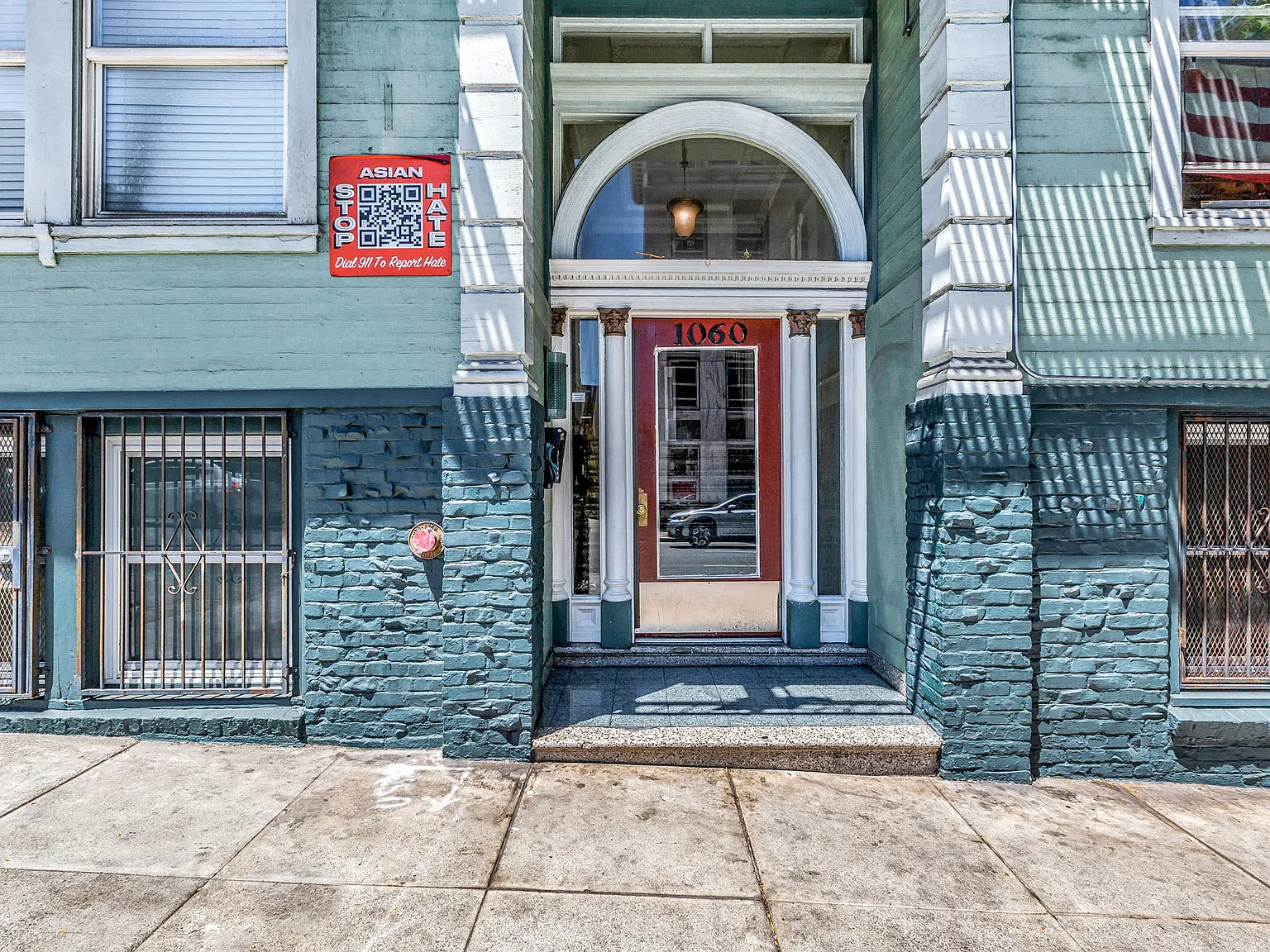 1060 Pine — Photo 3