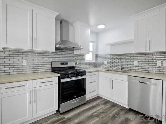 2nd image of 212 Roma Ave