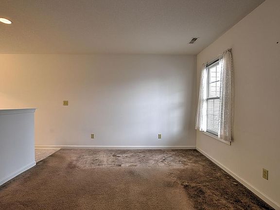 4th image of 1559 Pine Cone Cir #1559
