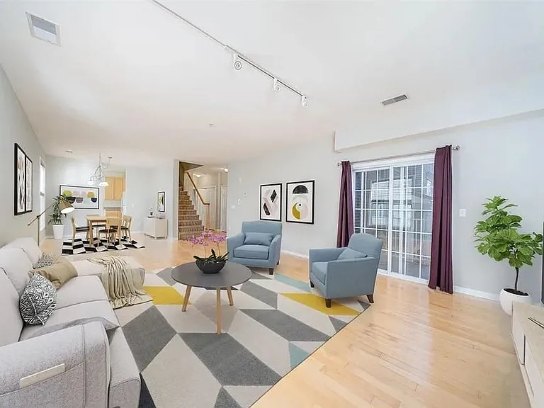 201 Dey St #C168 — Photo 2