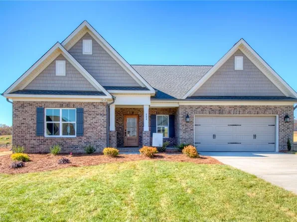 333 Grandworth Way, King, NC 27021