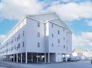 107 Foster St APT 208, Peabody, MA 01960