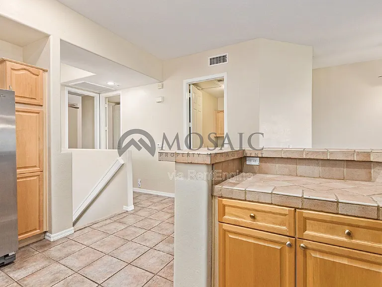 3800 S Cantabria Cir #1065 — Photo 14