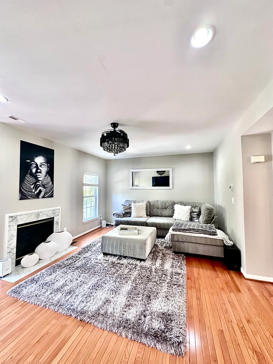 Building Photo - 21950 Sugarland Oaks Sq