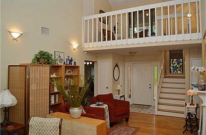 5th image of 709 Royal Palm Pl