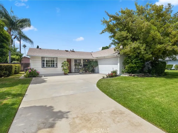 22524 Hartland St, West Hills, CA 91307