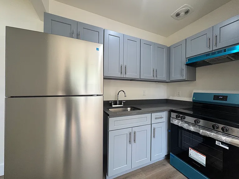 3030 Colden Ave #2A — Photo 1