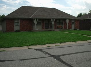 1508 SW Sunset Ave, Blue Springs, MO 64015