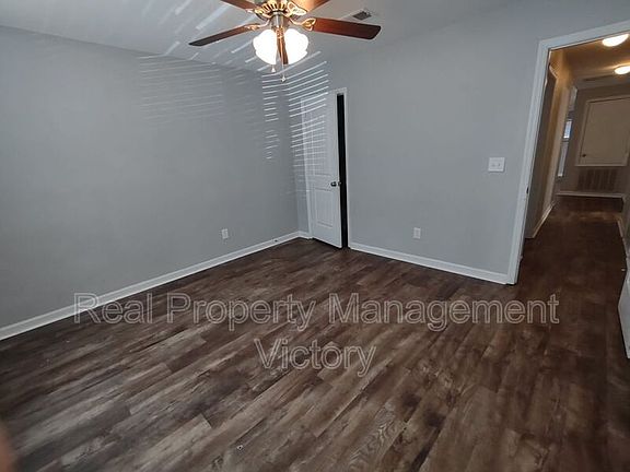 4th image of 129 Belle Haven Dr