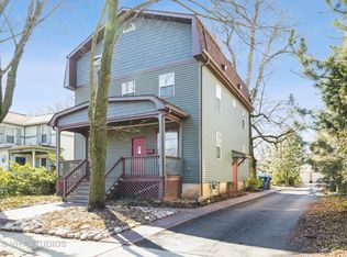 236 E 4th Ave, Naperville, IL 60540