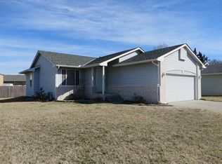 2906 W 1st St N, Wichita, KS 67203