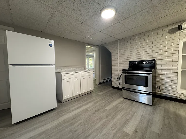 224 Prospect St #3 — Photo 14