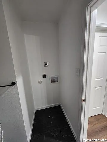 747 Bailey Ave — Photo 12