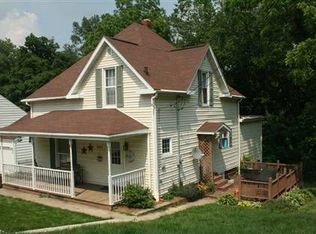 902 S Elm St #2, Greenville, IL 62246