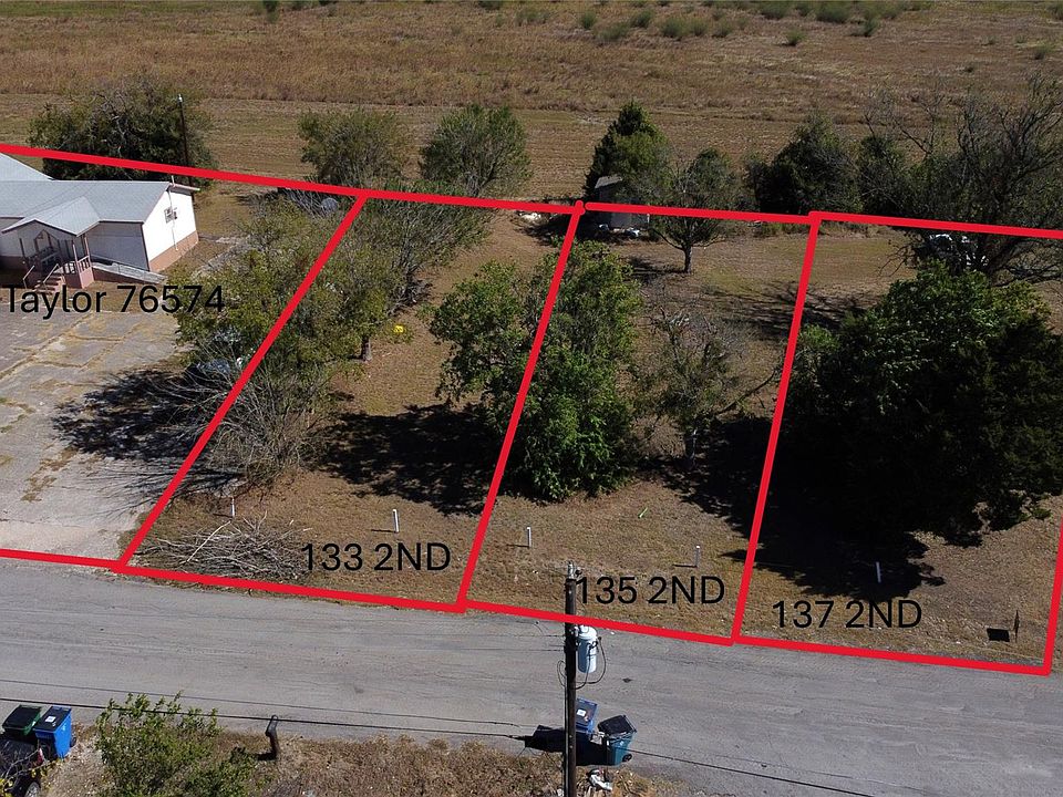 1st image of 137 2nd Ave