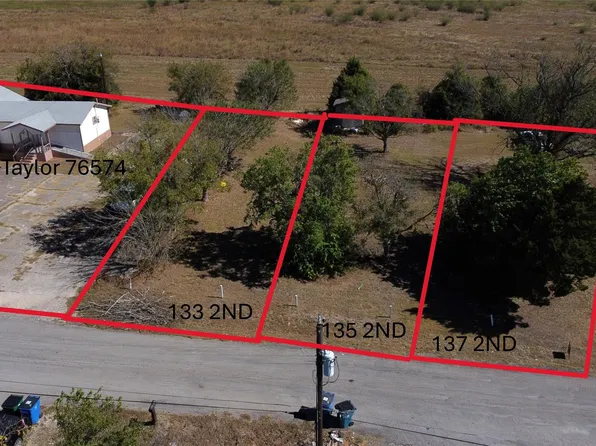 133 2nd Ave, Taylor, TX 76574
