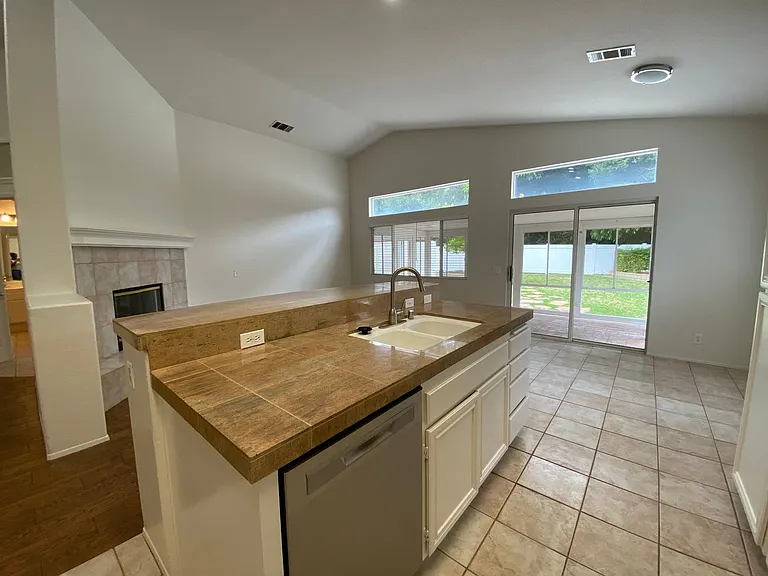 29705 Nandina Dr — Photo 27