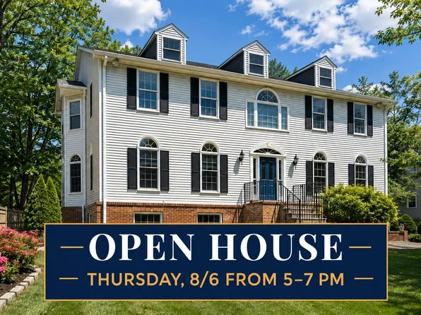 2725 Oldewood Dr, Falls Church, VA 22043