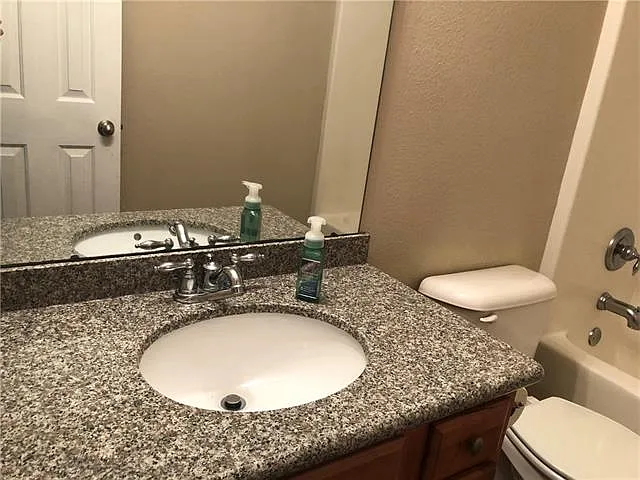 1064 Clairise Ct — Photo 28