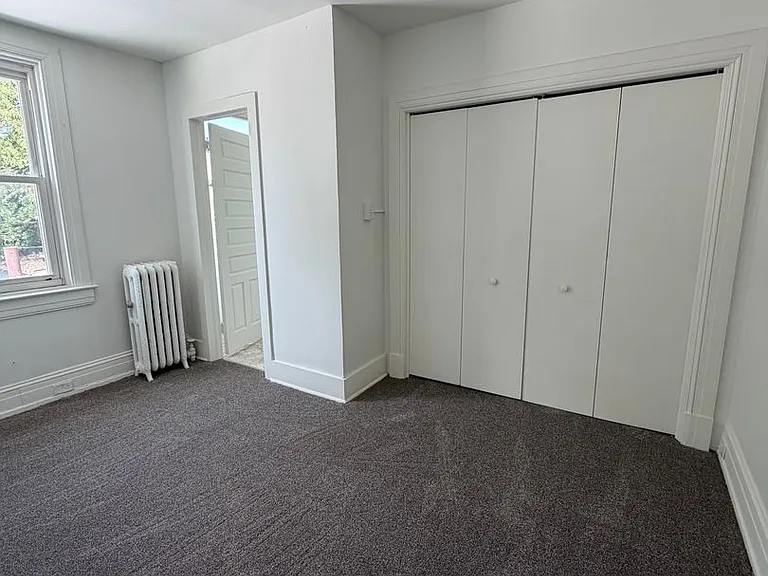 110 S Beaver St — Photo 27