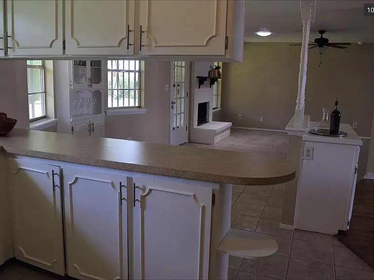 10349 Biscaine St — Photo 12