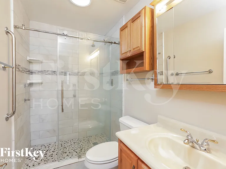 614 E Greenway Dr — Photo 14