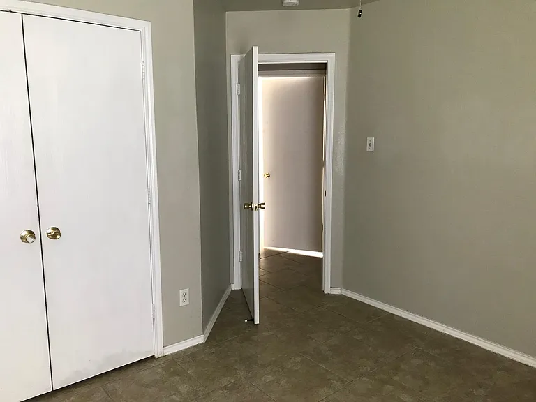 713 Cooper Ln — Photo 19