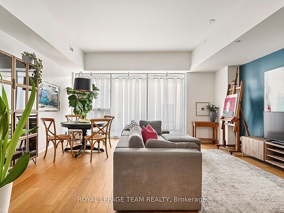 2nd image of 485 Richmond Rd #103